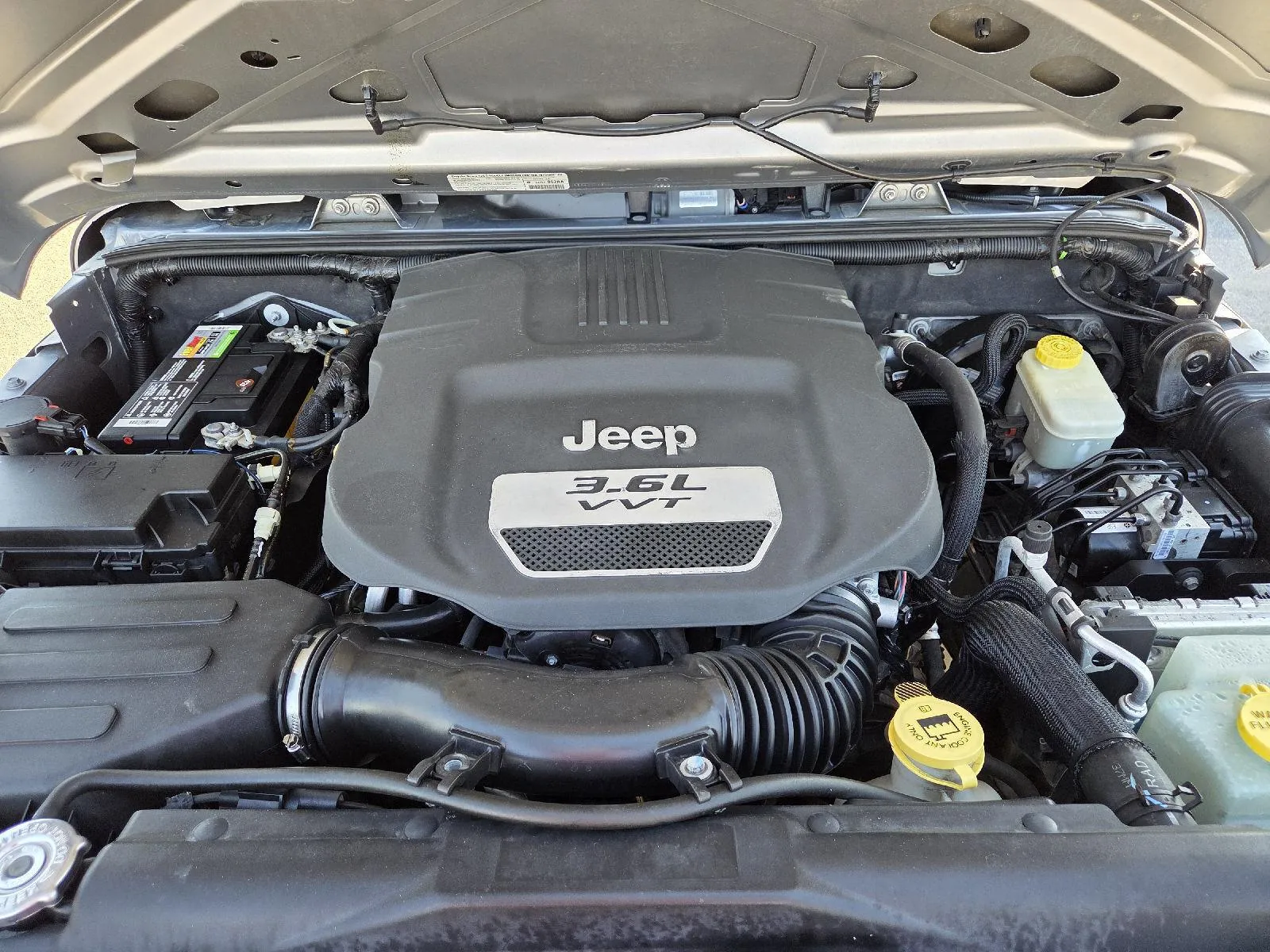 Jeep Wrangler photo 4