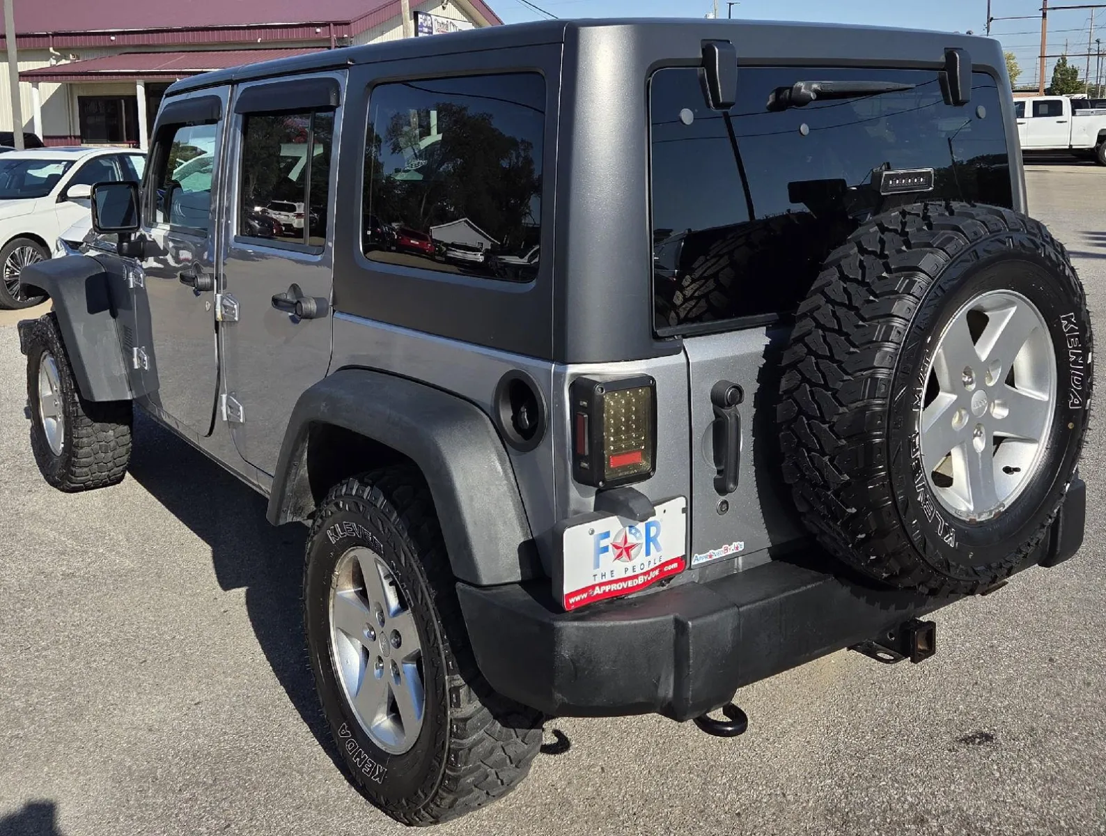 Jeep Wrangler photo 7