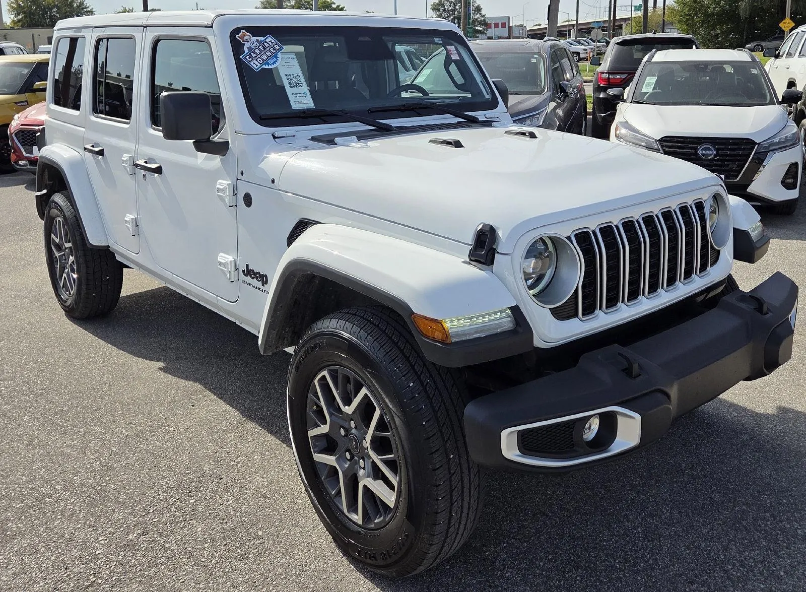 2025 Jeep Wrangler Sahara photo 2