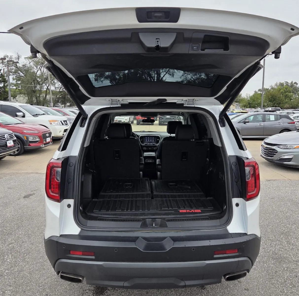 2020 GMC Acadia AT4 photo 10