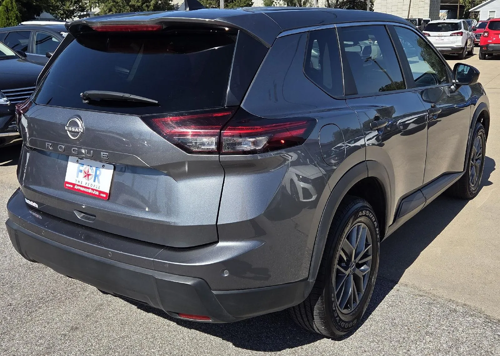 2024 Nissan Rogue S photo 7