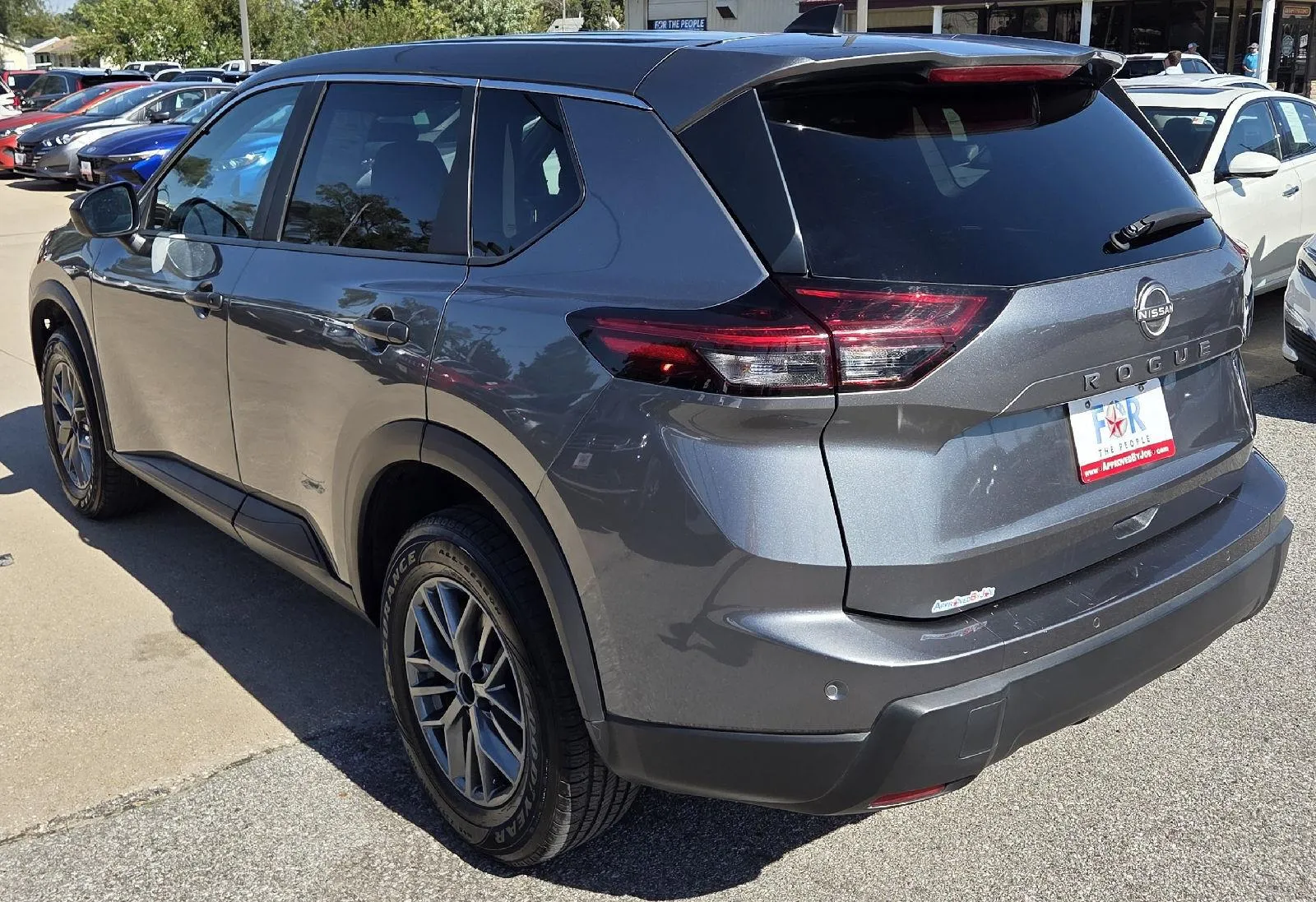 2024 Nissan Rogue S photo 8