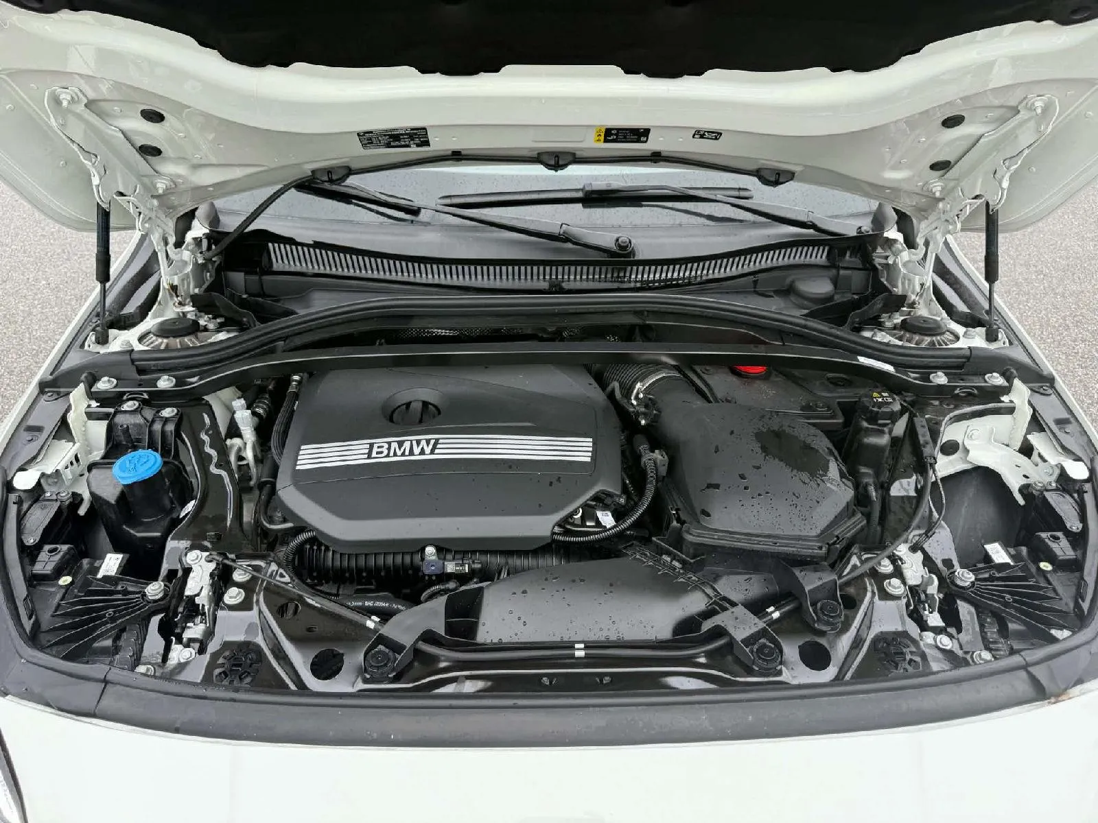 BMW 2 Series photo 4
