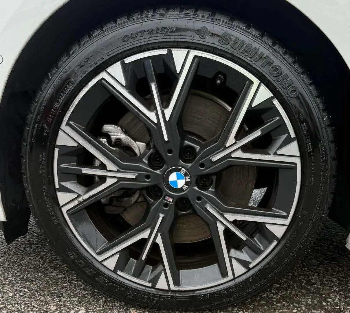 BMW 2 Series photo 12