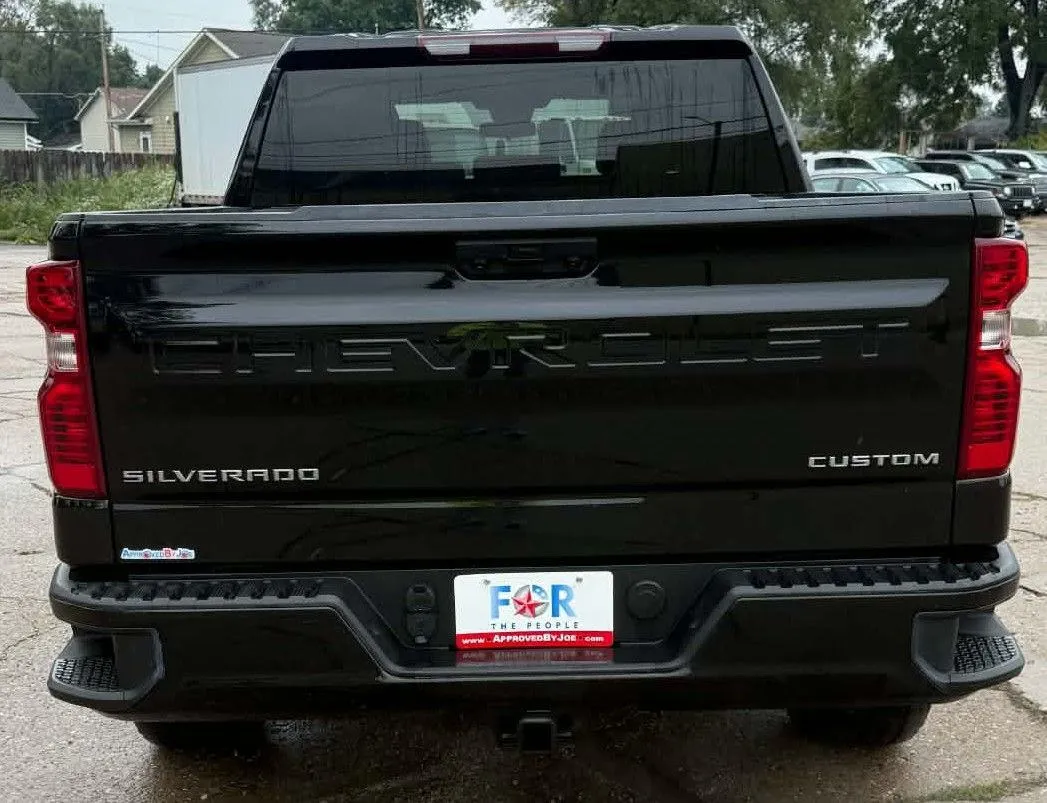 Chevrolet Silverado photo 8