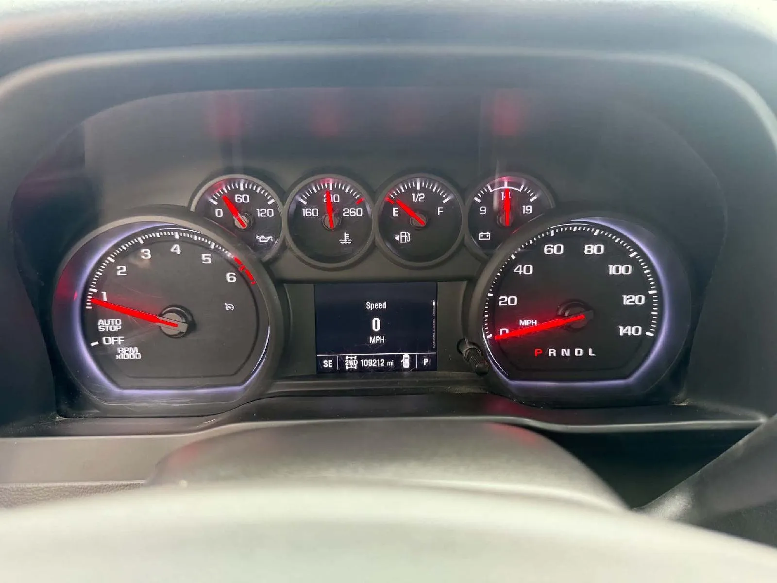Chevrolet Silverado photo 17