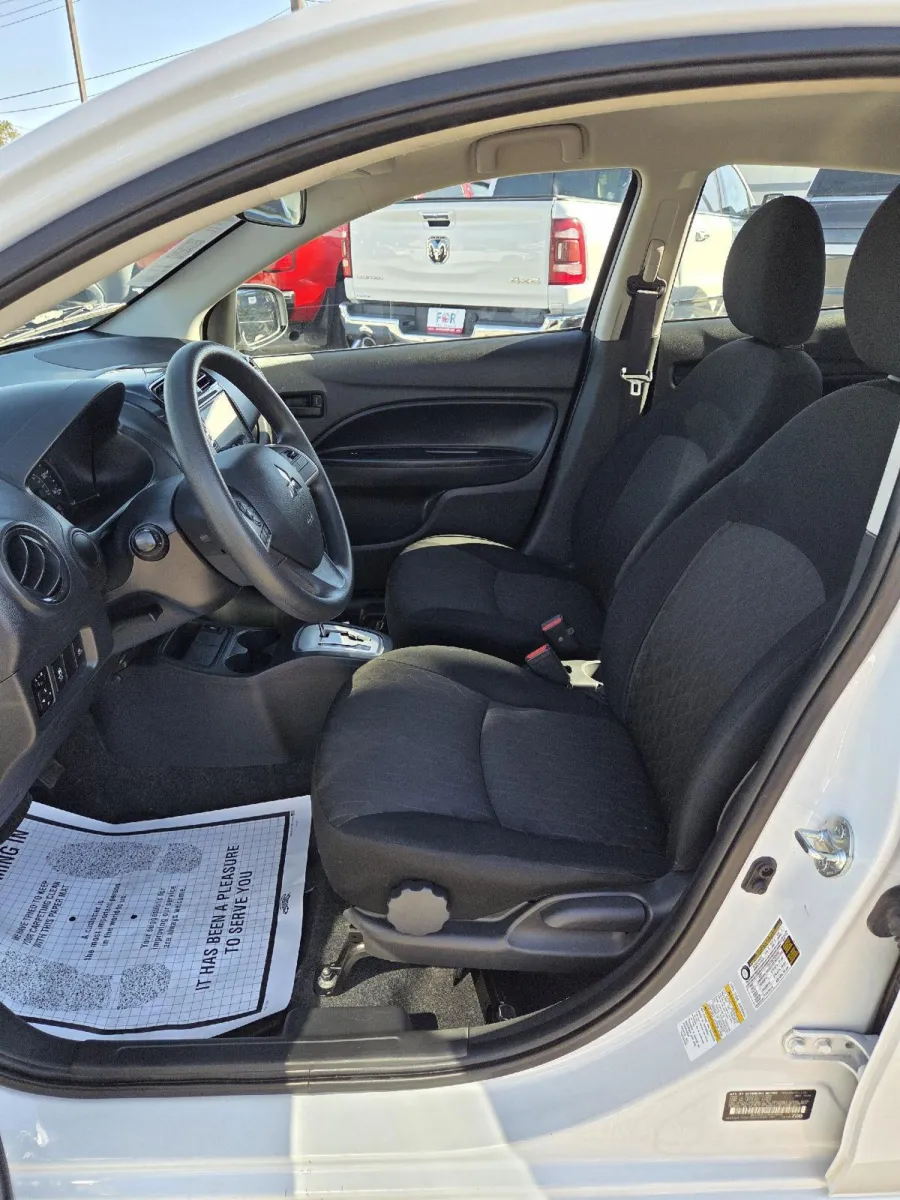 2024 Mitsubishi Mirage ES photo 13