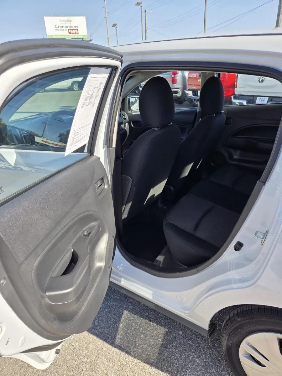 2024 Mitsubishi Mirage ES photo 14