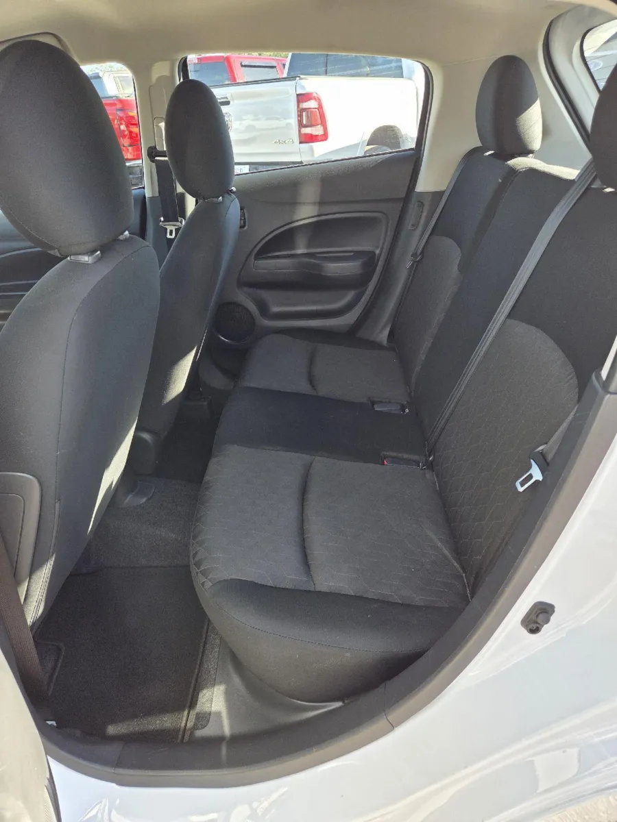 2024 Mitsubishi Mirage ES photo 15