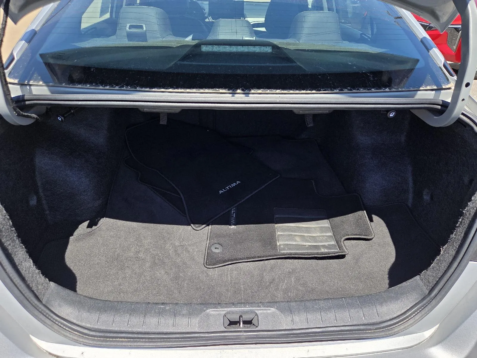 Nissan Altima photo 14
