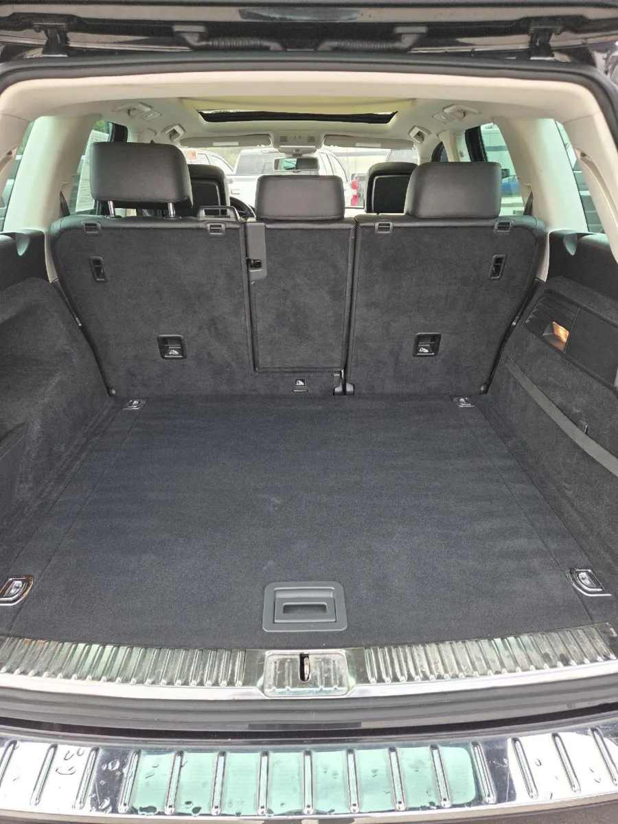 2016 Volkswagen Touareg Lux photo 11