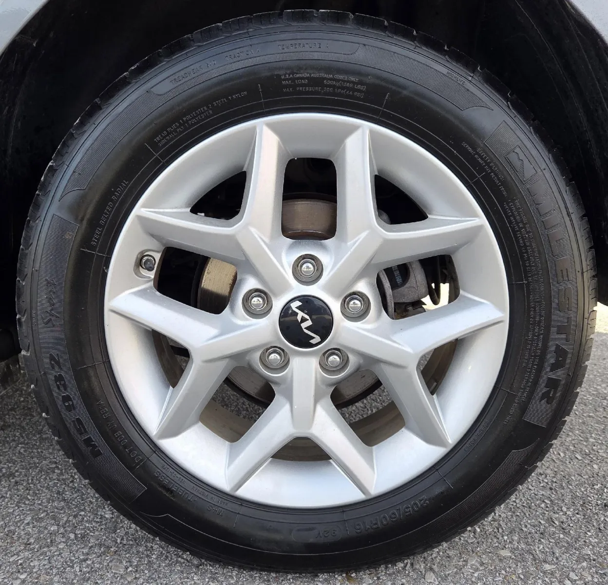 2024 Kia Soul LX photo 11
