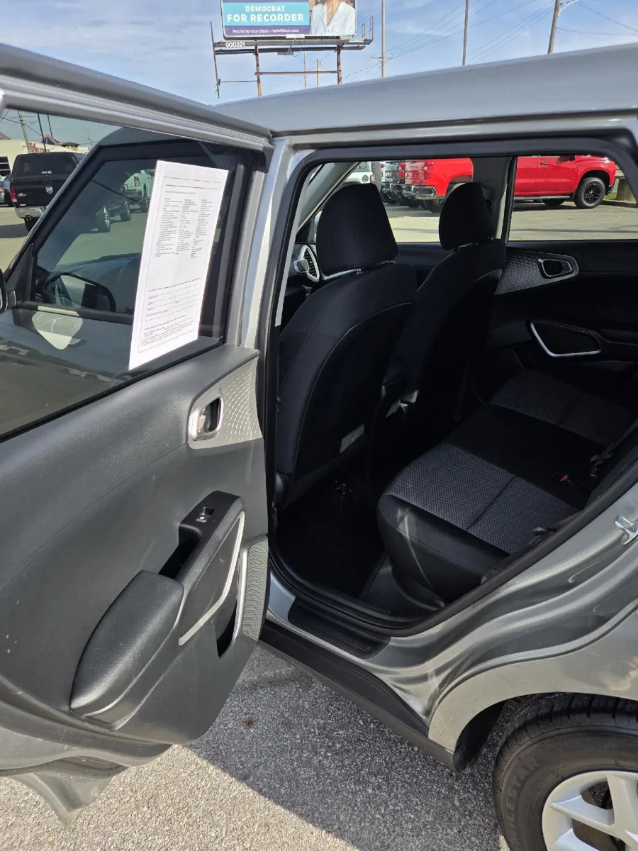 2024 Kia Soul LX photo 15