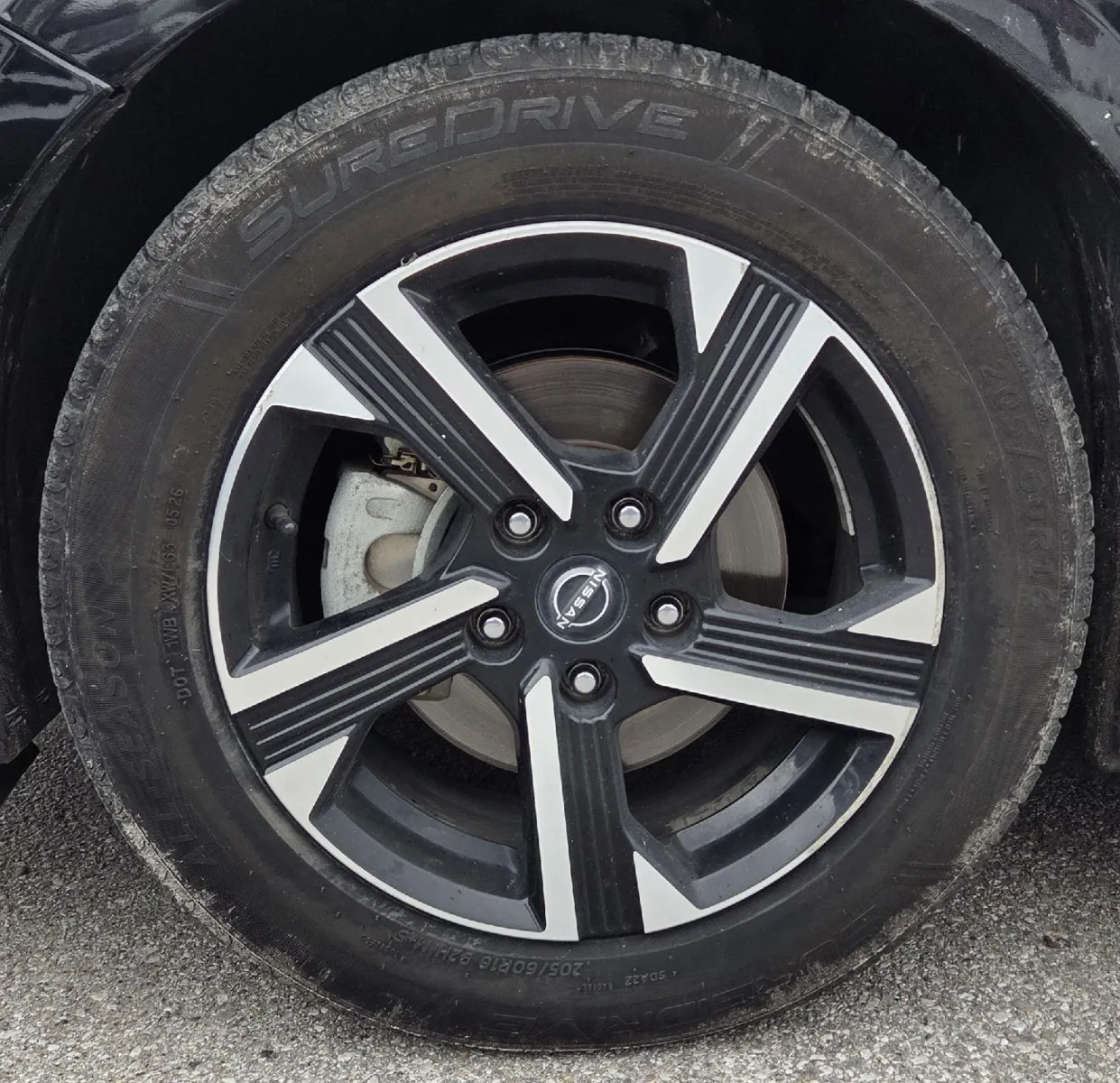 2024 Nissan Sentra SV photo 12