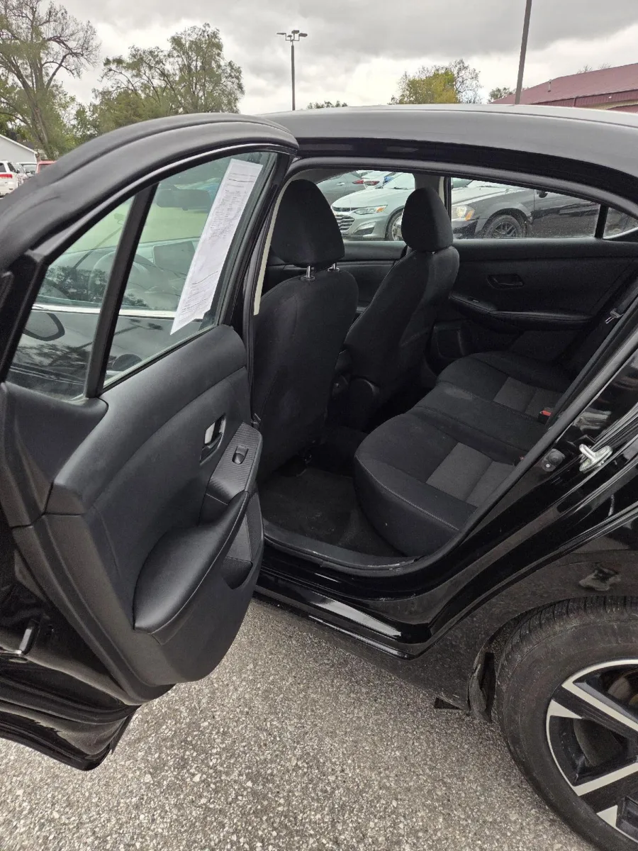 2024 Nissan Sentra SV photo 15