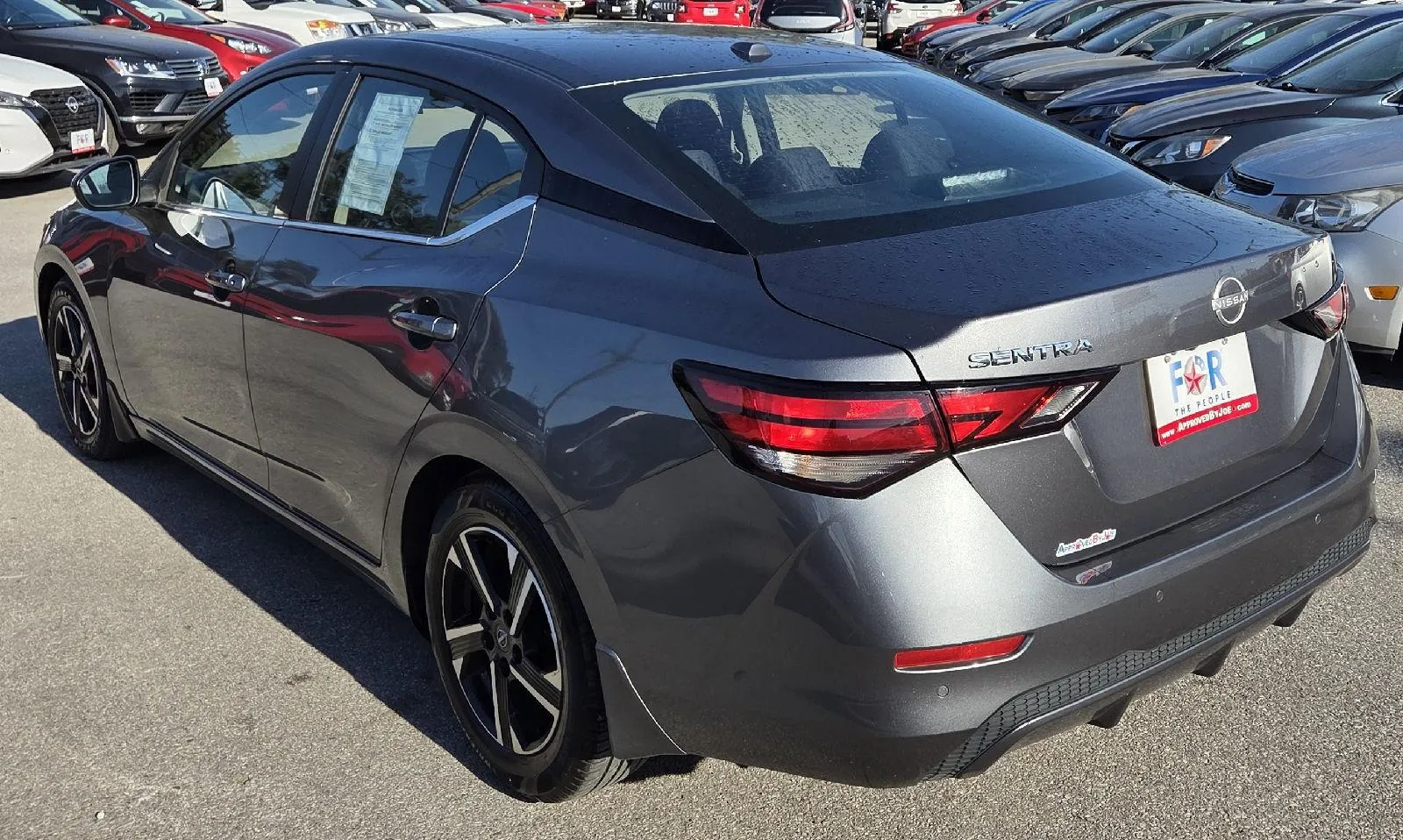2025 Nissan Sentra SV photo 7