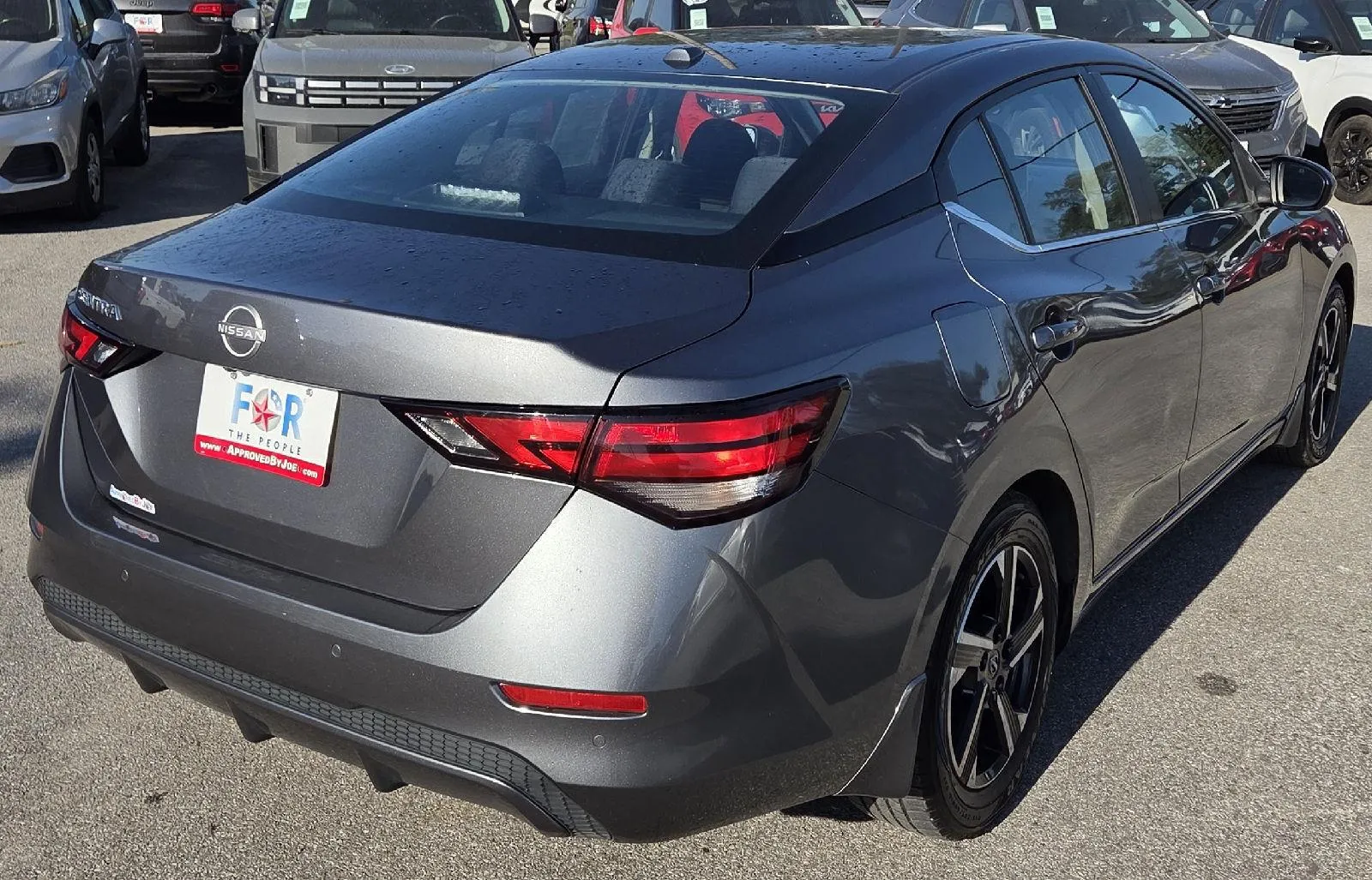 2025 Nissan Sentra SV photo 8