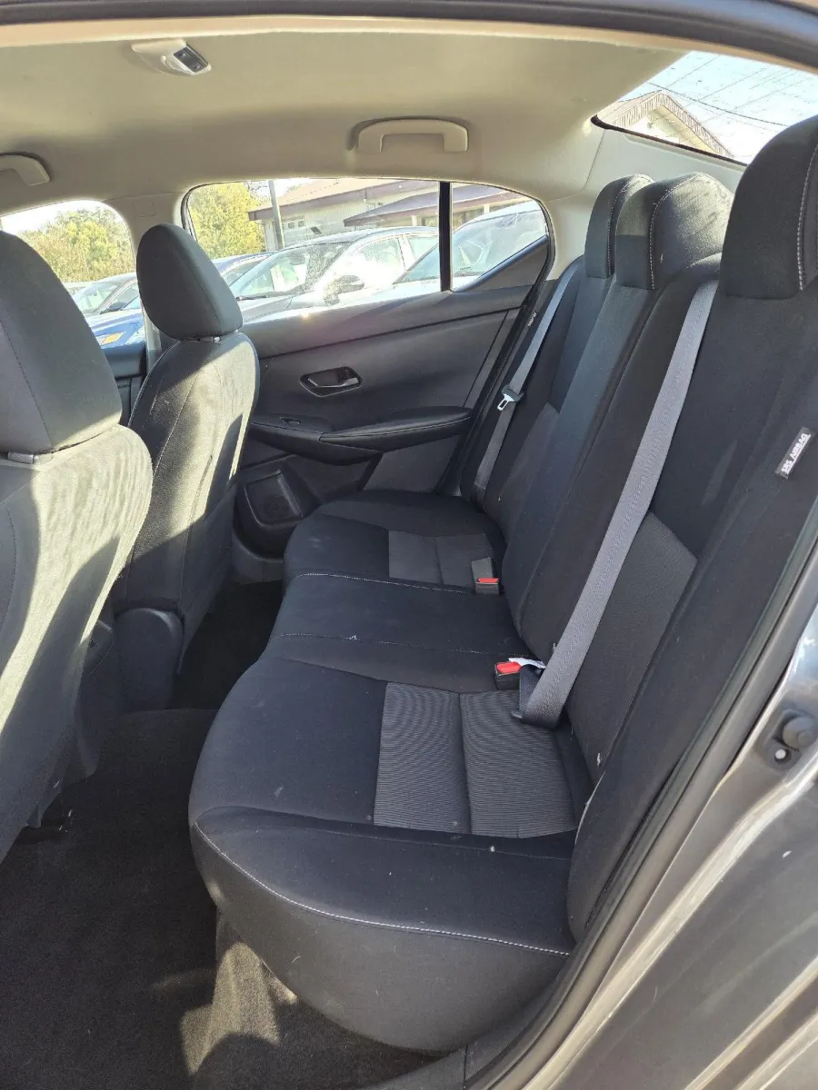 2025 Nissan Sentra SV photo 15