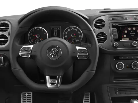 Photos of 2016 Volkswagen Tiguan R-Line for sale in Des Moines, IA at Capital City Motor Company