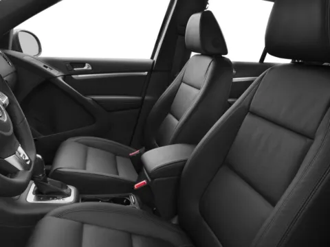 More photos of 2016 Volkswagen Tiguan R-Line at Capital City Motor Company, IA