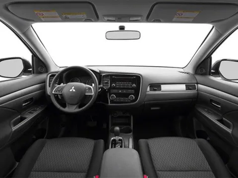 Photos of 2014 Mitsubishi Outlander SE for sale in Des Moines, IA at Capital City Motor Company