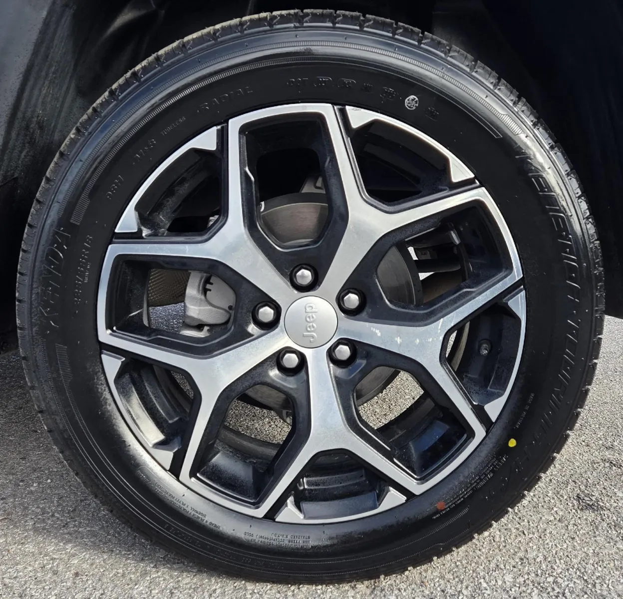 2024 Jeep Compass Limited photo 12