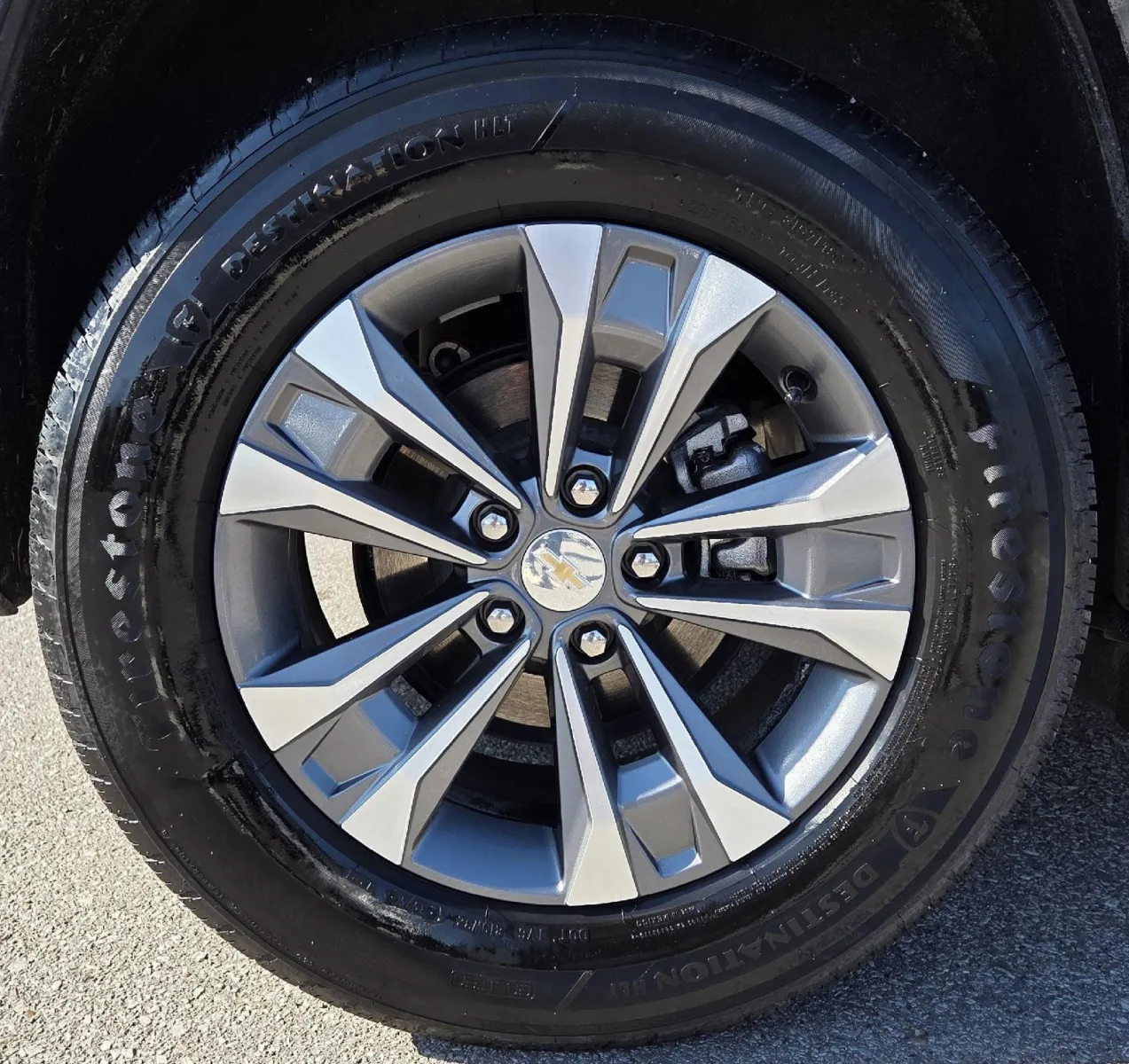 2026 Chevrolet Equinox FWD LT photo 10