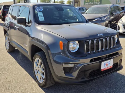 Photos of 2023 Jeep Renegade Latitude for sale in Des Moines, IA at Capital City Motor Company