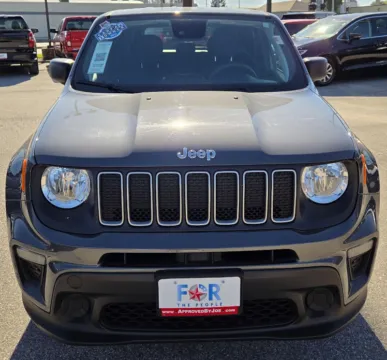 Another view of 2023 Jeep Renegade Latitude for sale in Des Moines, IA at Capital City Motor Company