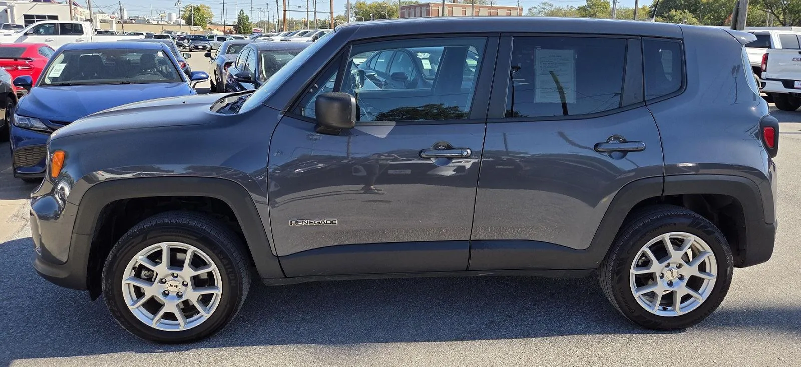 2023 Jeep Renegade Latitude photo 5