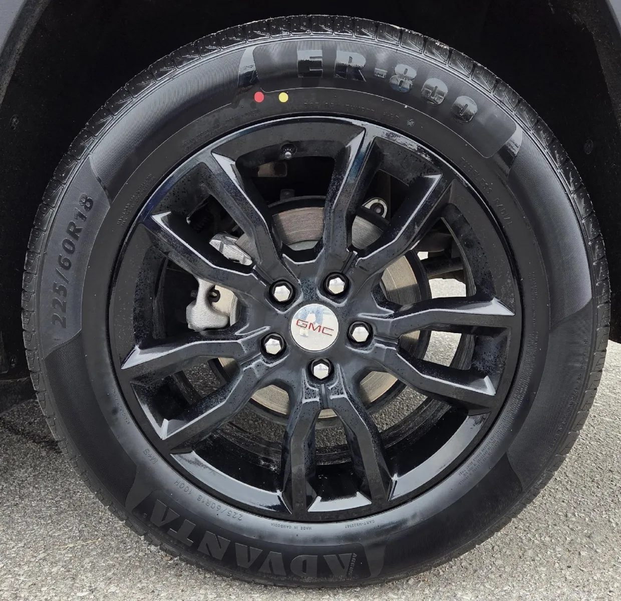 2024 GMC Terrain SLT photo 12