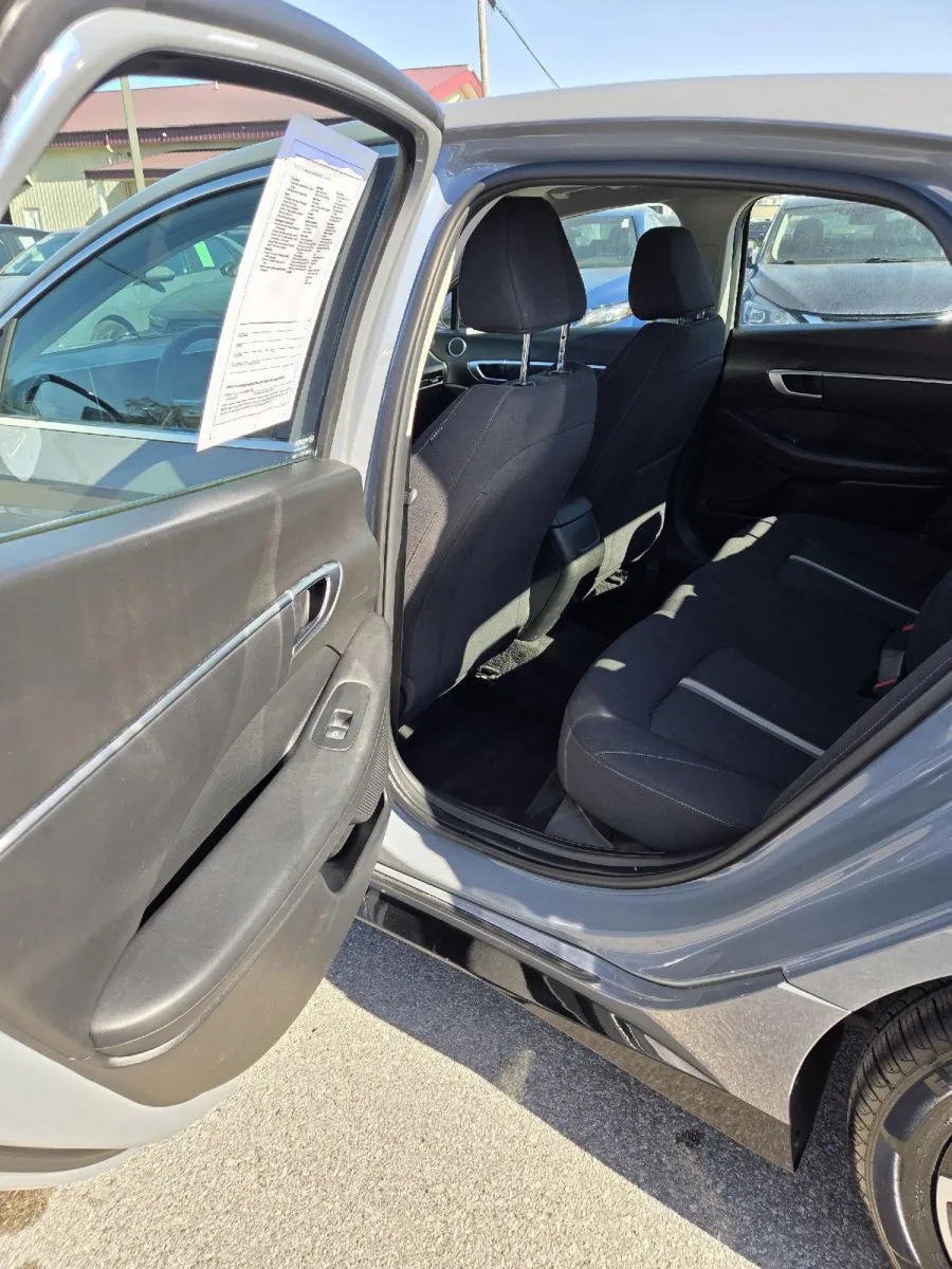 2025 Hyundai Sonata SEL photo 15