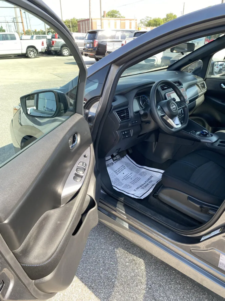 Nissan Leaf photo 13