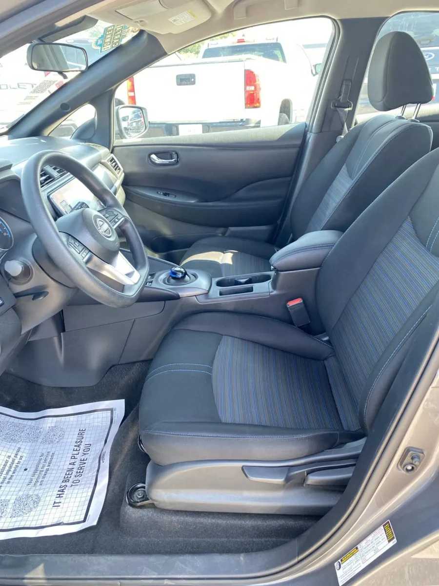 Nissan Leaf photo 14