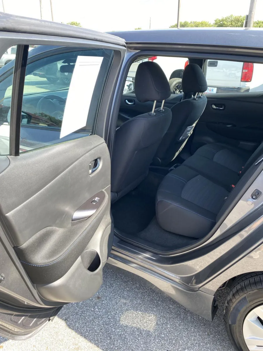 Nissan Leaf photo 15