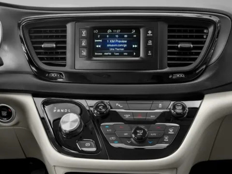 More photos of 2017 Chrysler Pacifica Touring-L Plus at Capital City Motor Company, IA