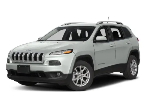 White 2016 Jeep Cherokee Latitude for sale in Des Moines, IA
