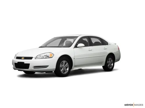 White 2009 Chevrolet Impala 3.5L LT for sale in Des Moines, IA