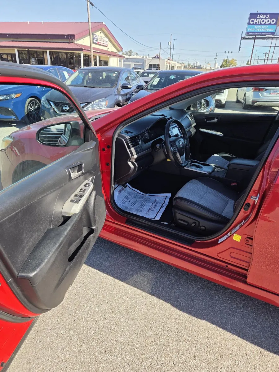 2012 Toyota Camry SE Sport Limited Edition photo 13