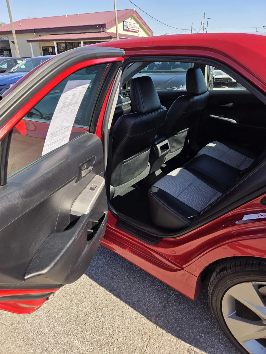 2012 Toyota Camry SE Sport Limited Edition photo 15
