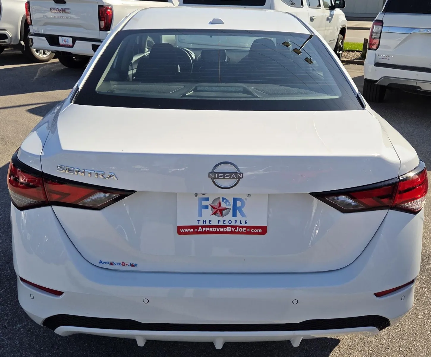 2025 Nissan Sentra SV photo 9