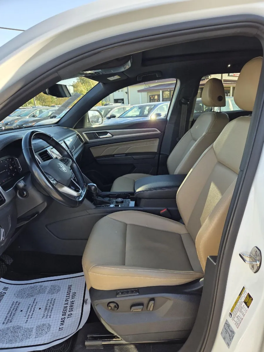 2020 Volkswagen Atlas Cross Sport 3.6L V6 SEL photo 14