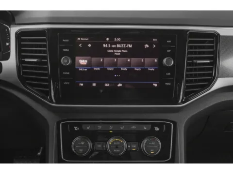 More photos of 2020 Volkswagen Atlas Cross Sport 3.6L V6 SEL at Capital City Motor Company, IA