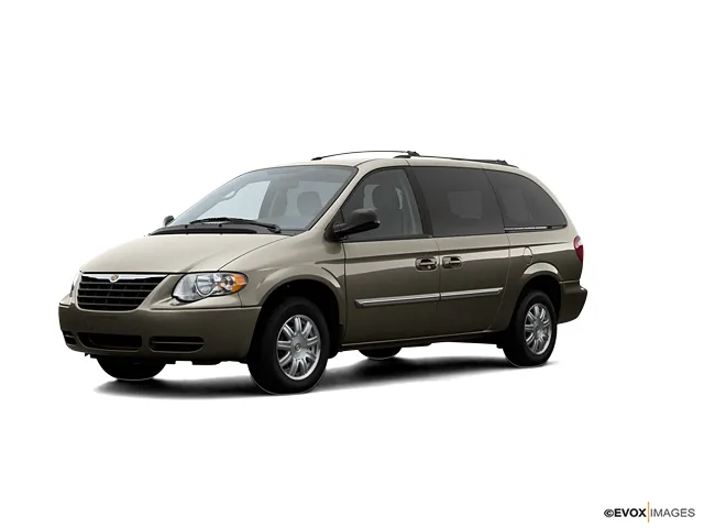 2007 Chrysler Town & Country LWB Touring for sale in Des Moines, IA