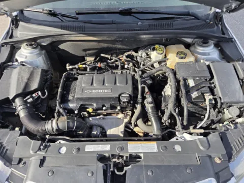 More photos of 2015 Chevrolet Cruze LT at Capital City Motor Company, IA