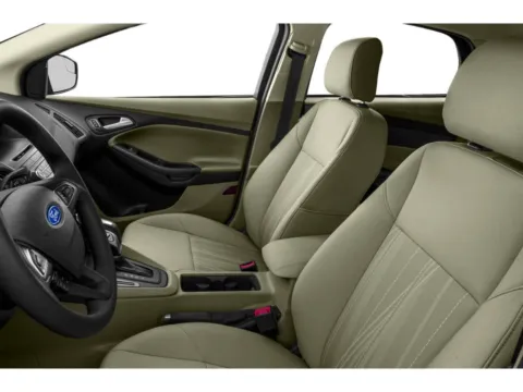 More photos of 2015 Ford Focus SE at Capital City Motor Company, IA