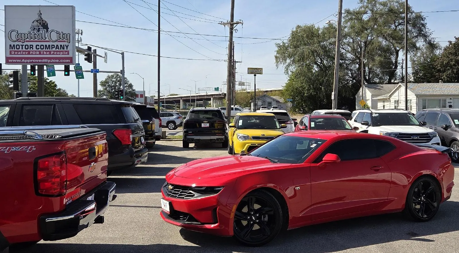 2019 Chevrolet Camaro 1LT photo 1