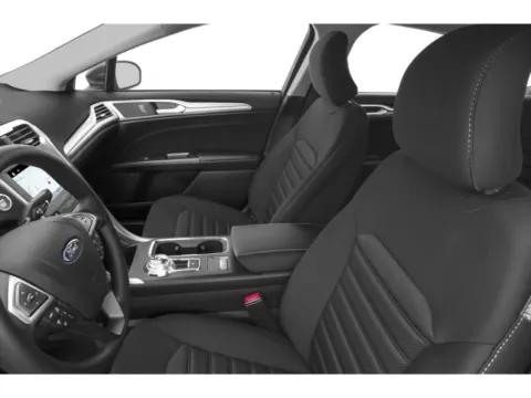 More photos of 2019 Ford Fusion SE at Capital City Motor Company, IA