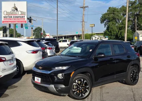 Black 2021 Chevrolet Trailblazer LT for sale in Des Moines, IA