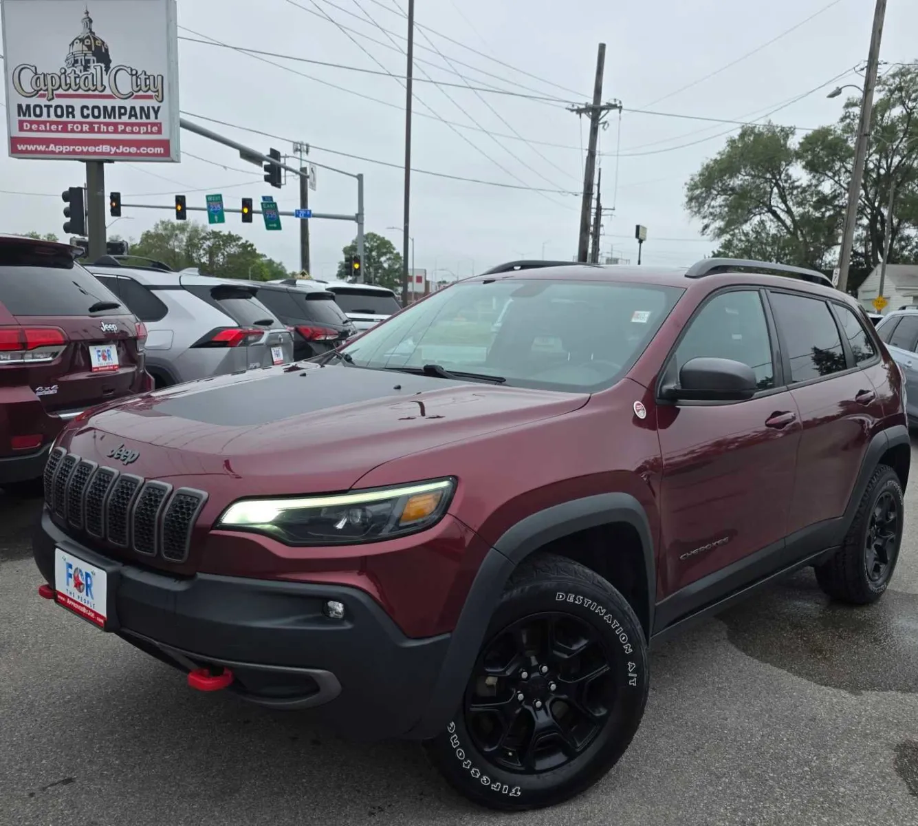 Red 2019 Jeep Cherokee Trailhawk Elite for sale in Des Moines, IA
